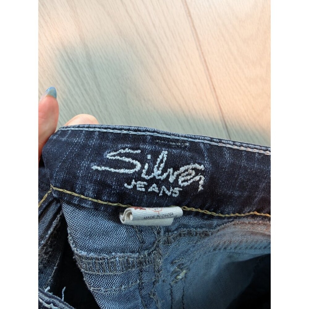 Silver Tuesday Bootcut Jeans Women Size 27/31  Mid Rise Distressed Blue Denim - Picture 7 of 12